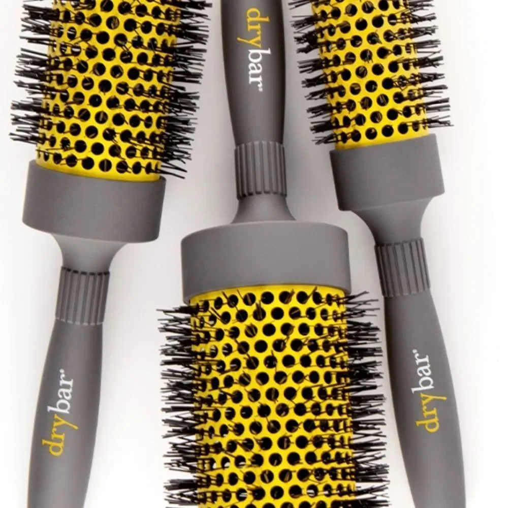 Drybar Double Pint Large‎ 2.75 Ceramic Barrel Brush